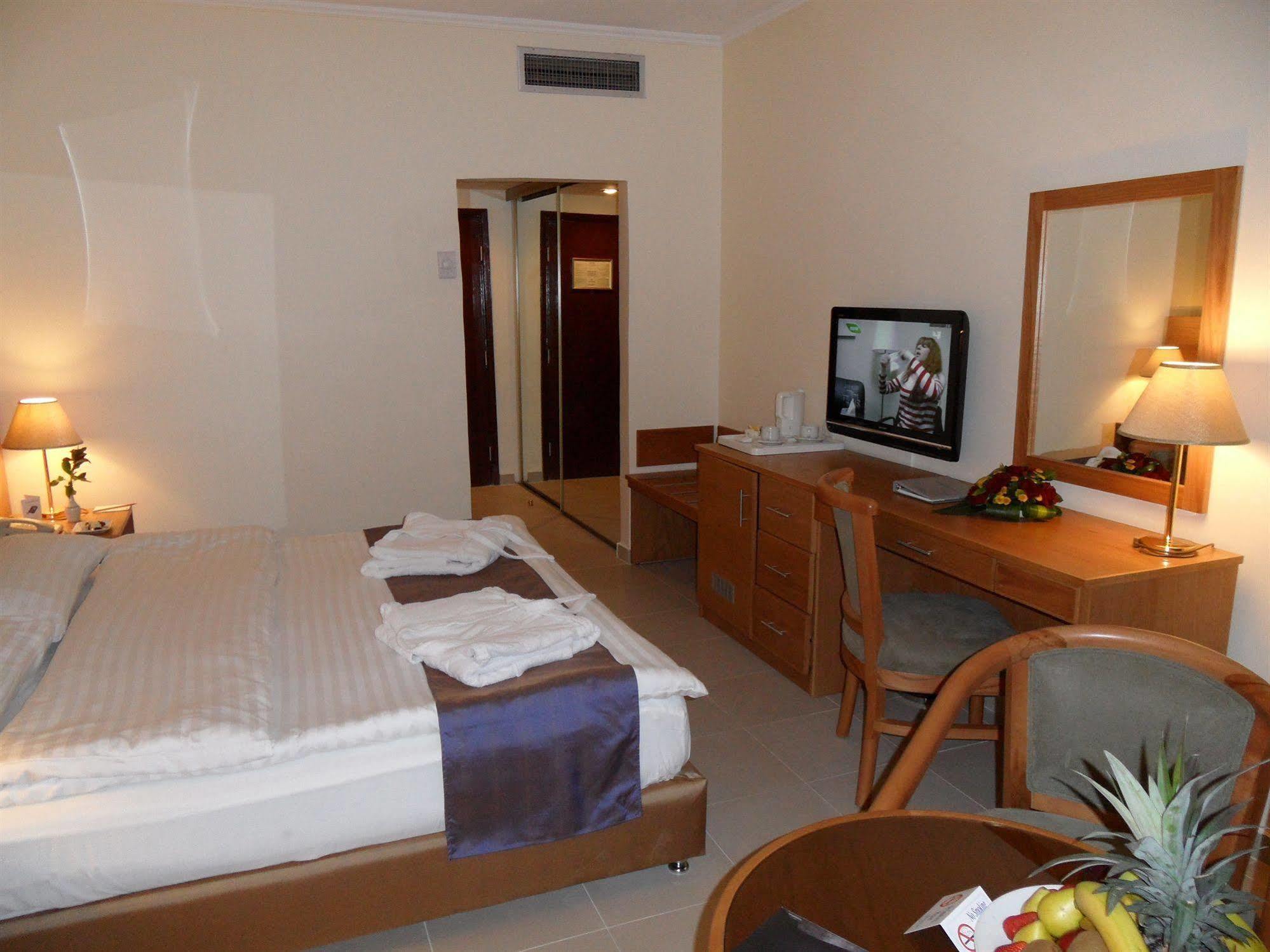 Aqaba Gulf Hotel エクステリア 写真