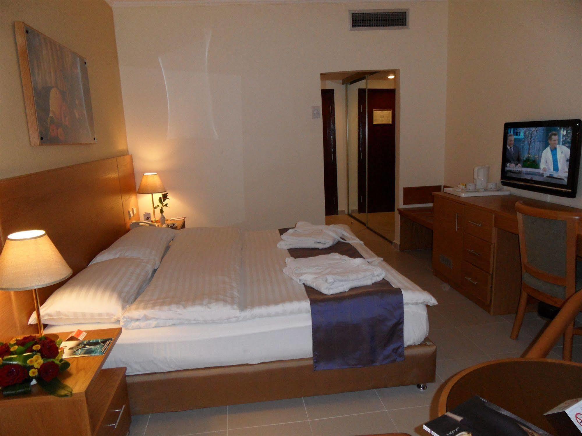Aqaba Gulf Hotel エクステリア 写真